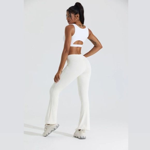 Crossover Flare Legging - Flare - Activity Legging - Crossover Waist - Work out - Picture 3 of 7